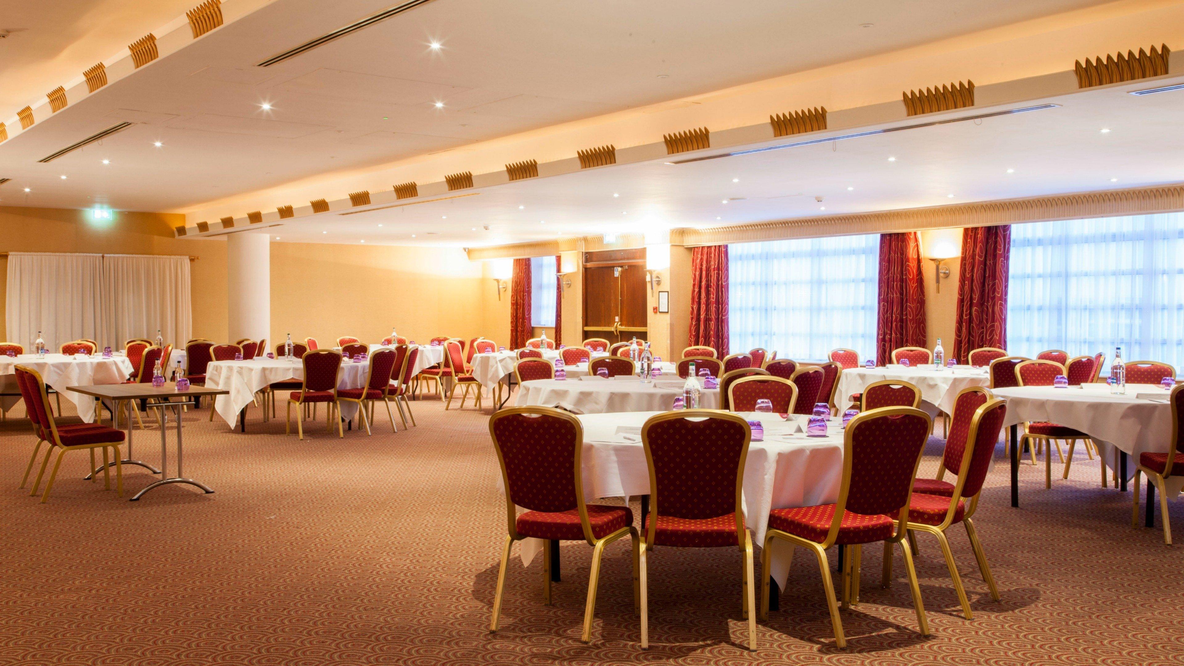 Crowne Plaza - John Lennon Airport By Ihg Hotel