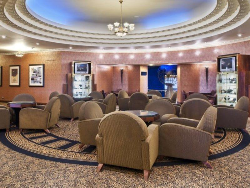 Hotel Crowne Plaza - John Lennon Airport By Ihg