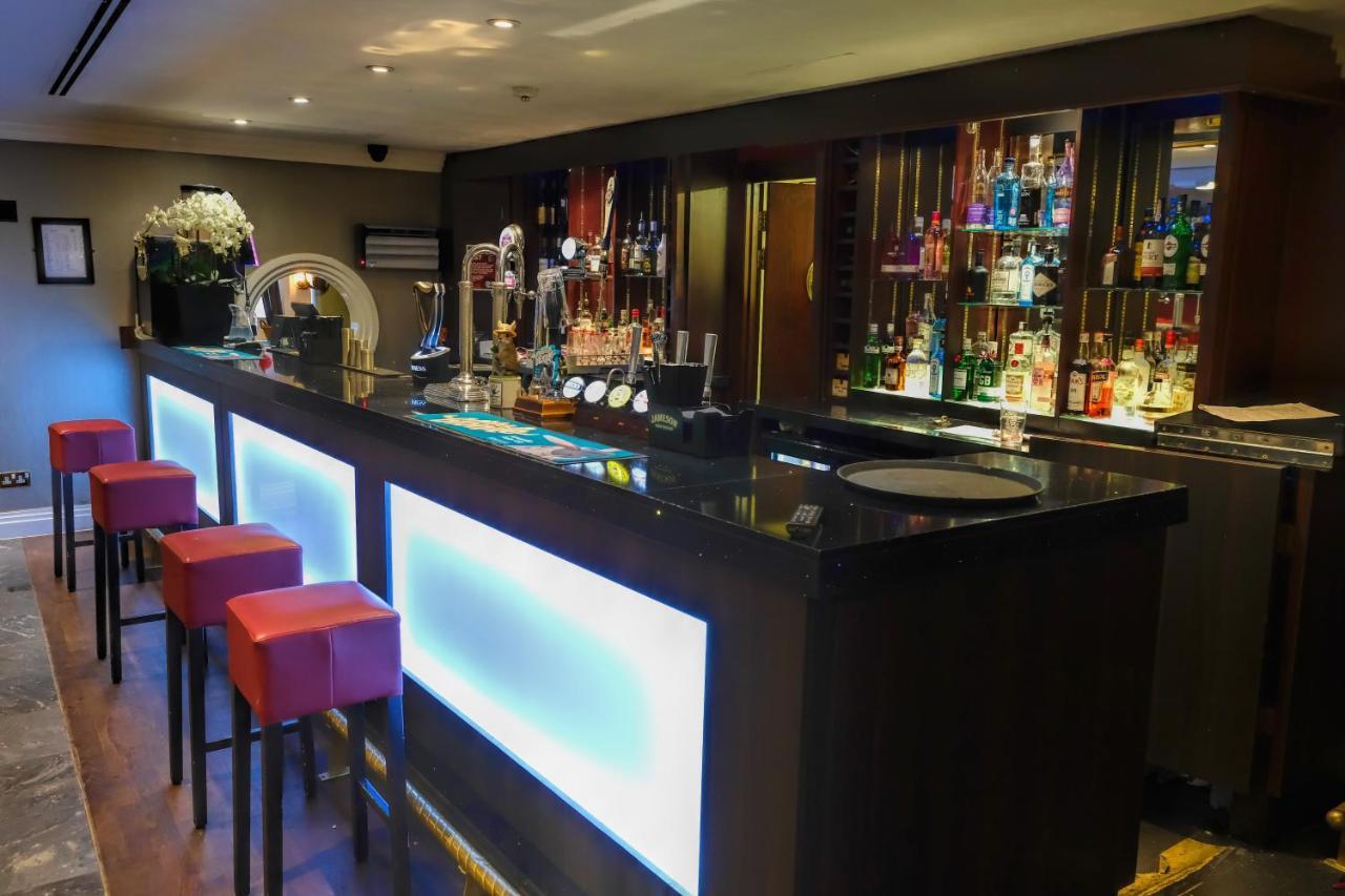 Hotel Crowne Plaza - John Lennon Airport By Ihg
