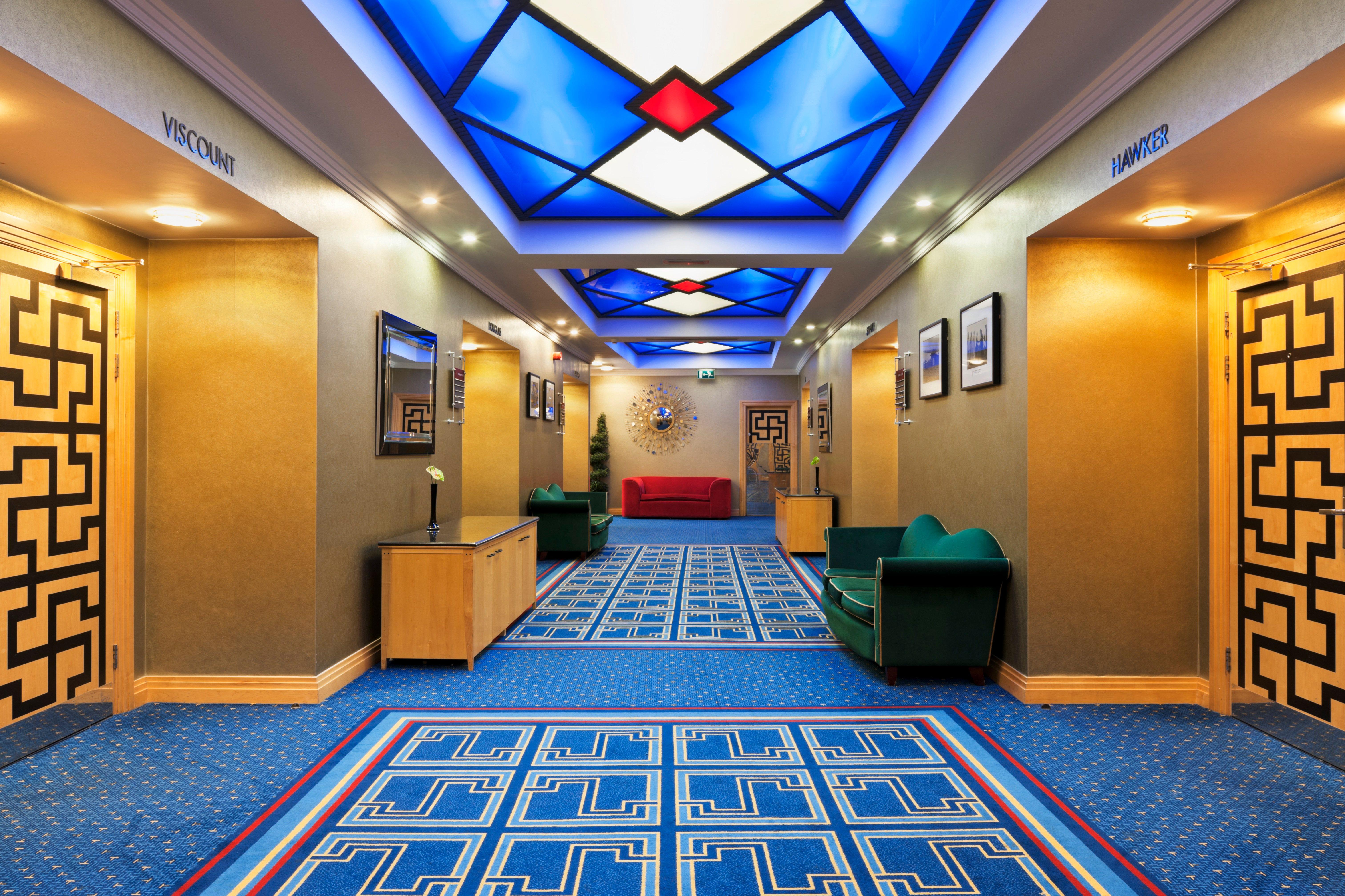 Crowne Plaza - John Lennon Airport By Ihg Hotel 4*