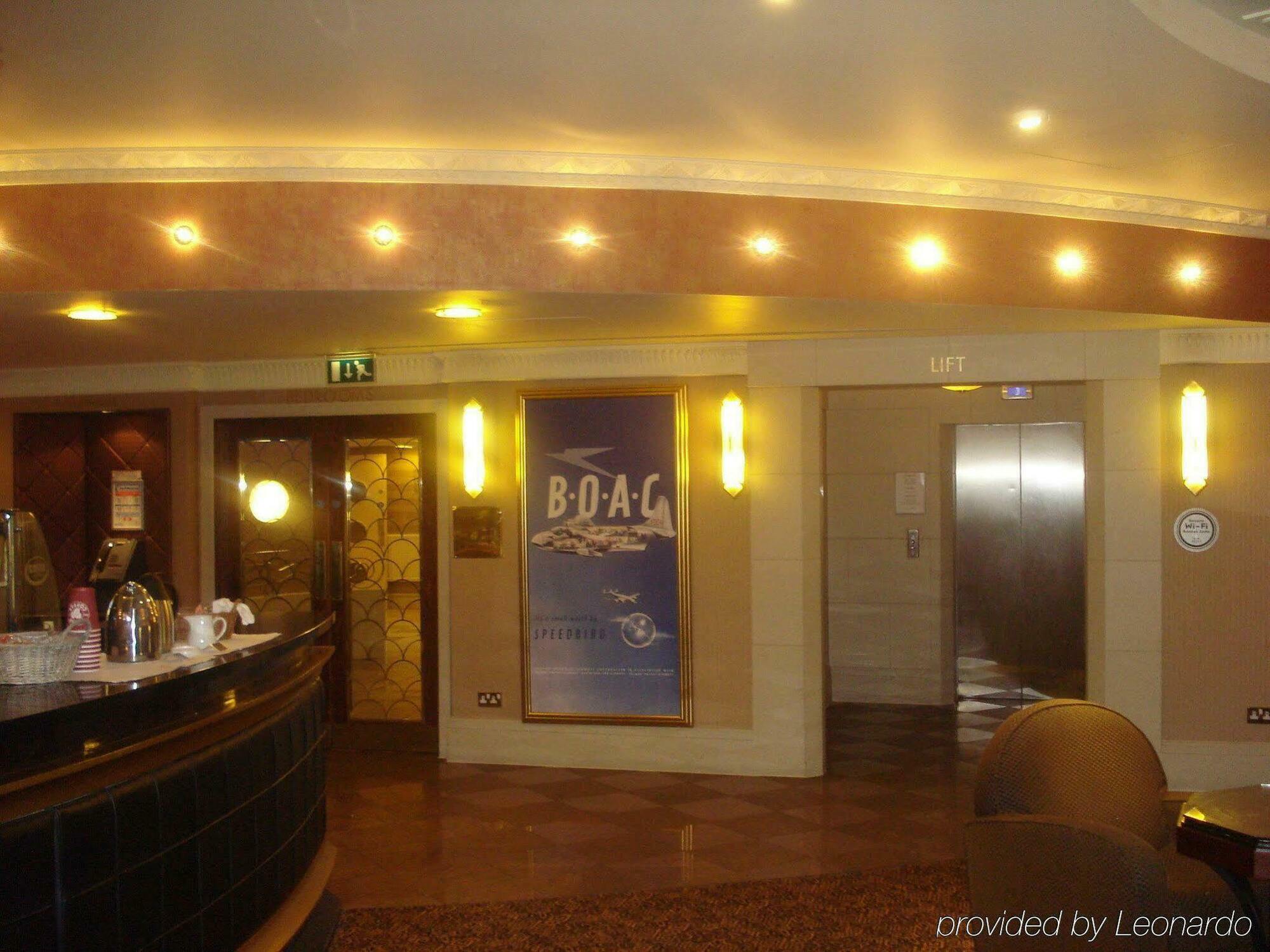 Hotel Crowne Plaza - John Lennon Airport By Ihg